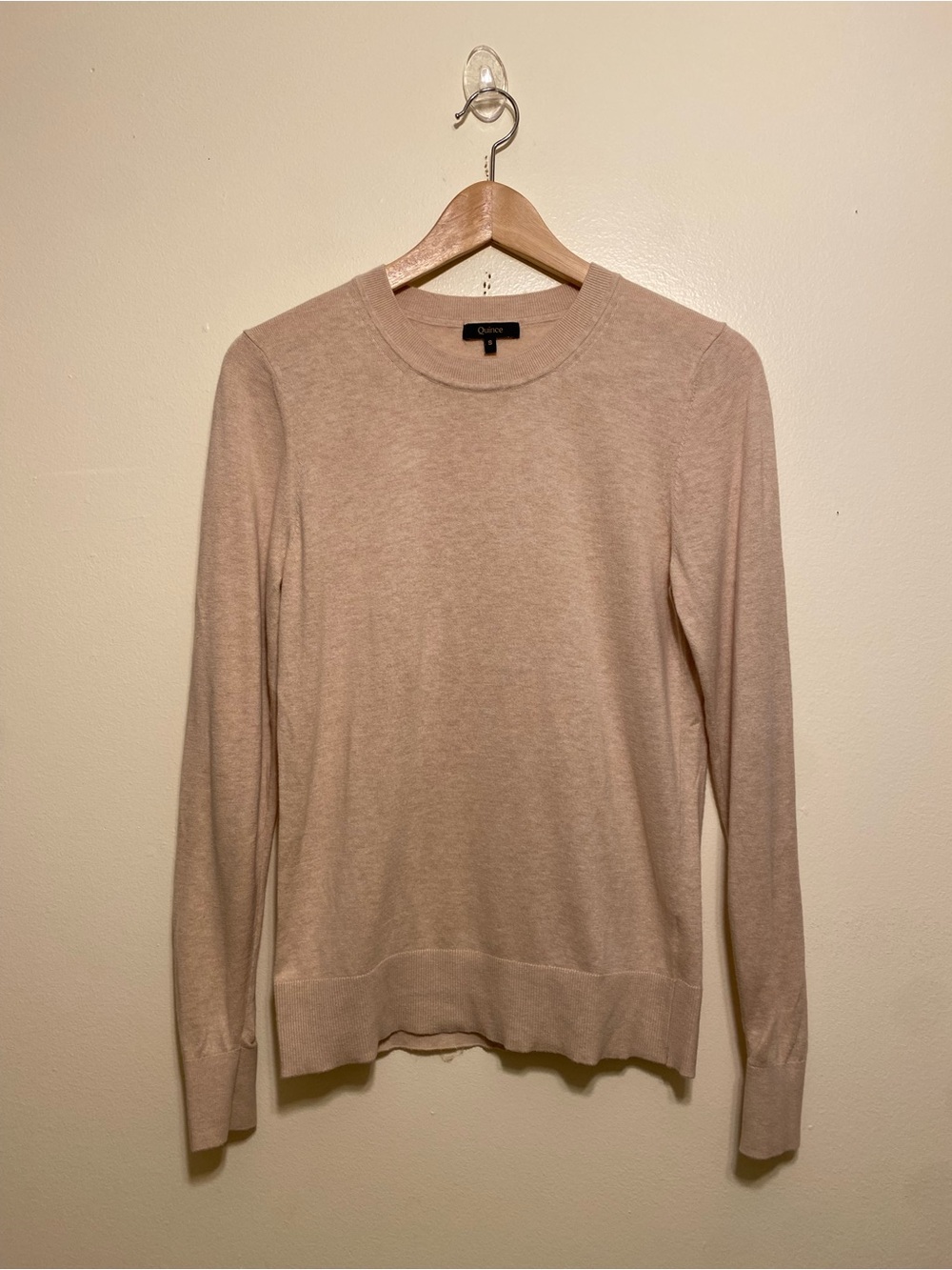 Quince Crewneck Sweater in Light Beige. Size S